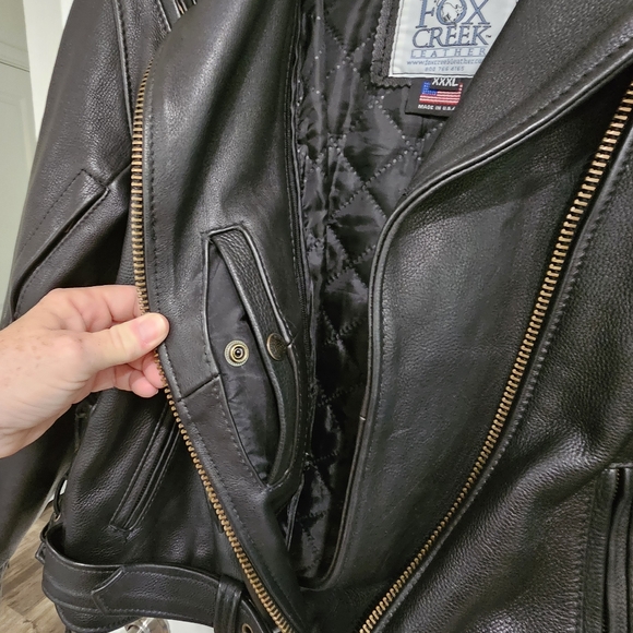 Woman's Riding Jacket - Picture 4 of 10